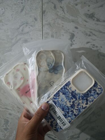 телефон аксессуары: Набор декоративных чехлов для смартфона (форм‑фактор iPhone с крупным