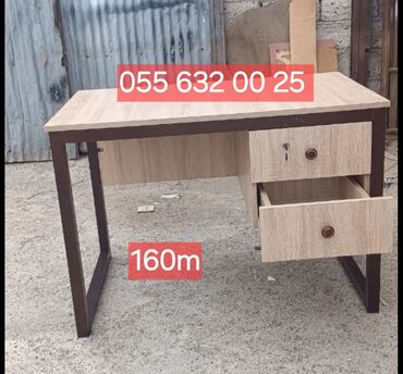 Qida məhsulları: İşçi üçün, Dördbucaq masa