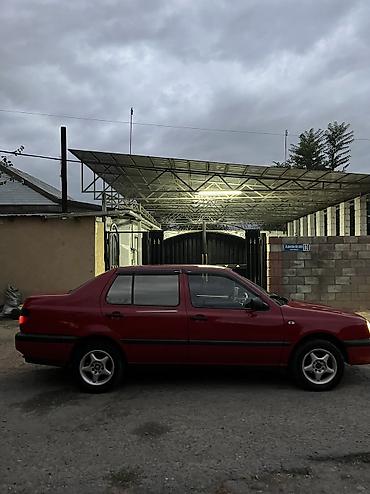 a8 d2: Volkswagen Vento: 1994 г., 1.8 л, Механика, Бензин, Седан — 6