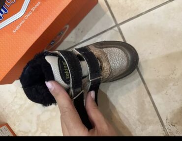 Детская обувь: Детские утеплённые сапожки BOGS размер -25 состояние отличное! вся — 15