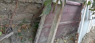 jalyuz qapi: Metall qapı və karkas dəsti - Material: qaynaqla yığılmış metal