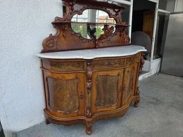 Stilske komode: Odlicno stanje dobro ocuvano. Duzina 160 cm Dubina 70 cm Visina 170 cm na lalafo.rs — 10 Stilske komode: Odlicno stanje dobro ocuvano. Duzina 160 cm Dubina 70 cm Visina 170 cm — 10