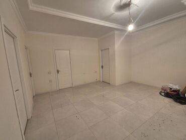 Yeni tikili: 2 otaqlı, Yeni tikili, 92 kv. m — 3