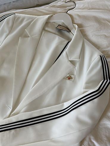 ağ pencek: GUCCI qadın bleizeri – ağ rəngdə, klassik dizayn - Brend: Gucci - — 3