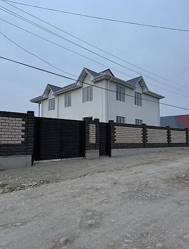 6 комнат и более, 200 м², 4 соток, Бишкек, Ак-Ордо 3 ж/м Собственник