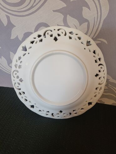 Ostalo posuđe: Tanjir nov, za posluzenje,ukras,porcelanski iz 70ih. Perfektan — 9