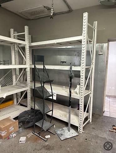 Торговое оборудование: Стеллаж Для телефонов и их аксессуаров, Ikea, 200 см * 150 см * 60 см, 
Б/у — 3