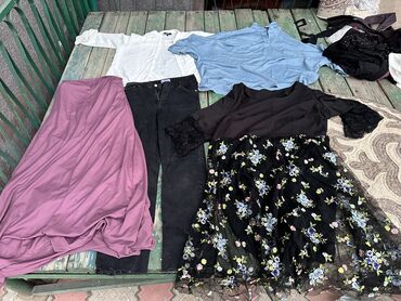 турецкие одежды: Продаю женские б/у вещи, хорошие из турции и италии, штука 400 сом