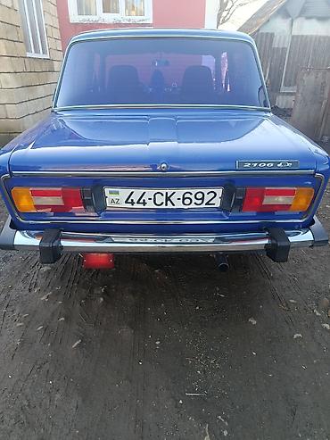 VAZ (LADA): VAZ 2106 sedan Xüsusiyyətlər: - Kuzov: klassik sedan, rəngi tünd mavi — 2