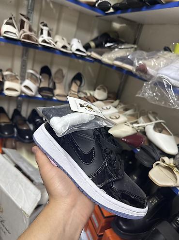 обувь nike: Кроссовки, 36, 37, 37.5, Nike, Новый, цвет - Черный, Платная доставка, Самовывоз — 1