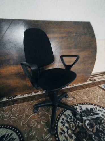 мебель реставрация: Стулья Офисные, Без обивки, Новый