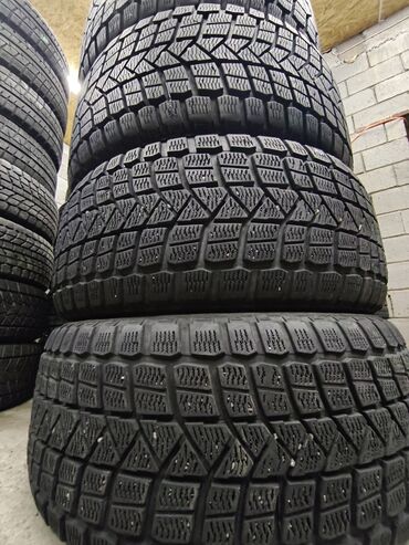 срочно продаю в связи с переездом: Шиналар 275 / 45 / R 19, Кыш, Колдонулган, Комплект, Жеңил унаалар, Кытай, Maxxis