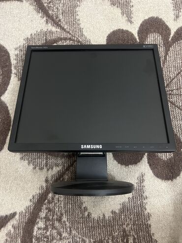 внешний блок: Монитор, Samsung, Колдонулган, 16" - 17"