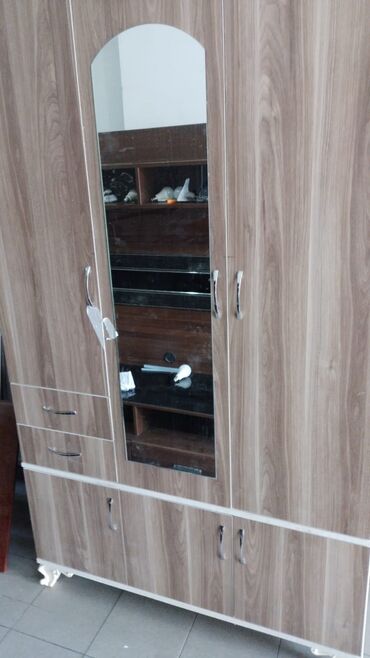 Dolablar: 100azn başlayan qiymətlər 1 qapi 45eni45derin 190 hündür 2qapi -da lalafo.az — 17 Dolablar: 100azn başlayan qiymətlər 1 qapi 45eni45derin 190 hündür 2qapi — 17