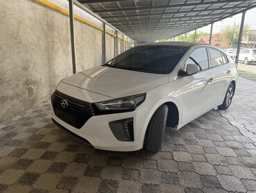вариант машина: Hyundai Ioniq: 2018 г., 1.6 л, Автомат, Гибрид, Хэтчбэк