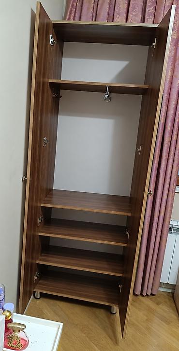 islenmis qapi satiram: İşlənmiş, 2 qapılı, Güzgülü, Qəhvəyi, Taxta, Açılan, Düz dolab — 2