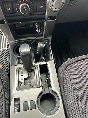 Toyota: Toyota 4Runner: 2009 г., 4 л, Автомат, Бензин, Внедорожник — 7