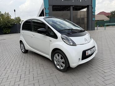 Другие Автомобили: Электромобиль Citroen ZERO белого цвета, представляющий собой