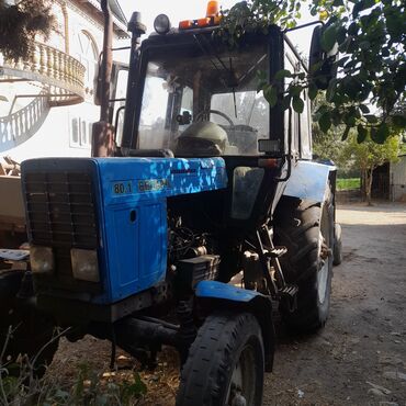 турбо аз подержанные автомобили таеота приюс аренд: Belarus 80.1 traktor - Korpus: Klassik mavi/qara MTZ kabinəli, geniş