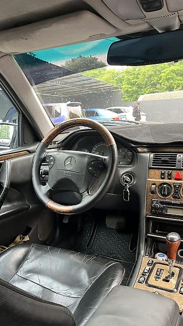 Продажа авто: Mercedes-Benz E-Class: 2000 г., 3.2 л, Автомат, Дизель, Седан — 4