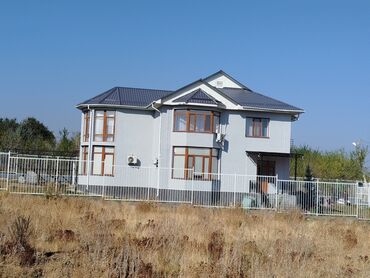 Долгосрочная аренда домов: 280 м², 7 комнат, Забор, огорожен — 31