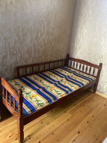 xurma agaci: Təknəfərlik çarpayı, Bazasız, Matras ilə, Siyirməsiz, Azərbaycan