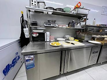 Другое холодильное оборудование: Барный холодильник, барный инвентарь, стол холодильник, стол — 5