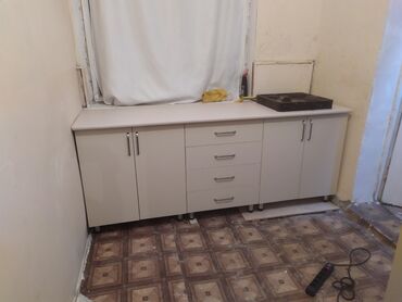 Sifarişlə mətbəx mebeli: Sifarişlə mətbəx dəsti, Özü çəkən petlələr, Mat laminat, Kredit yoxdur, Rayonlara çatdırılma, Pulsuz çatdırılma — 10