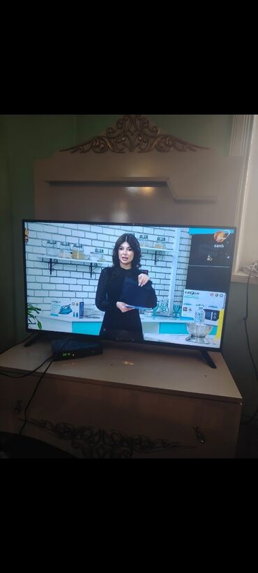 Televizorlar: Televzor 109 ekran ekranında cüzi çat və cziq var yeni