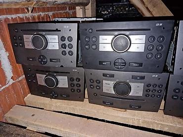 bravo: FABRICKI RADIO CD30 ZA OPEL AGILA, ASTRA H, COMBO . | Svi delovi — 2