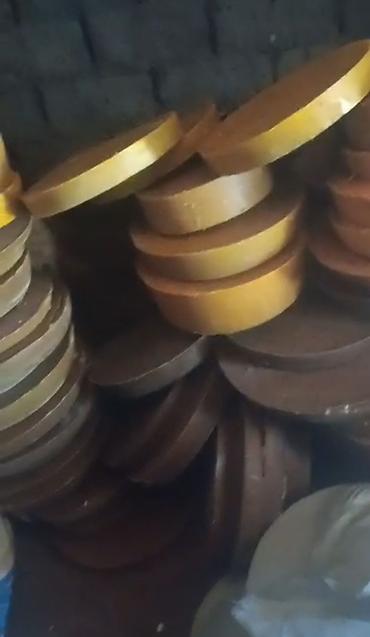 пчелиный ящик: Продается пчелиный воск.Имеется большой объём. - Натуральный пчелиный — 1