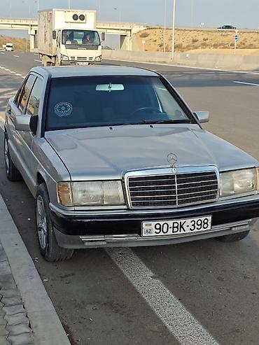 bmw e 38: Mercedes-Benz 190: 2.2 l | 1992 il Sedan — 1