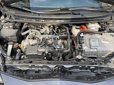электромо: Toyota Prius C: 2019 г., 1.5 л, Автомат, Гибрид, Хэтчбэк — 9