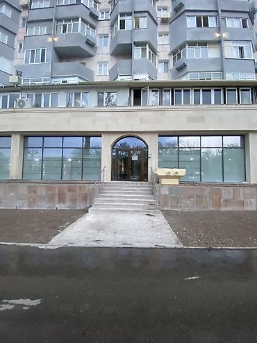 Сдается помещение 300 м2, или 100м2 и 200м2 первая линия по at lalafo.kg Сдается помещение 300 м2, или 100м2 и 200м2 первая линия по