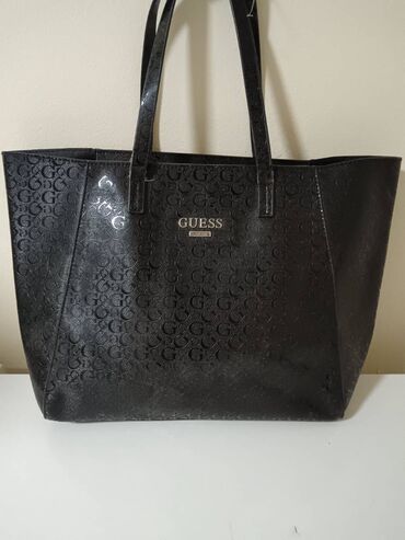 mc torbe: Shoulder bag, Guess, Material: Patent leather