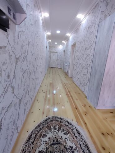 Həyət evləri və villaların satışı: Məhəmmədinin girəcəyində 4 sot torpaqda, sahəsi 160 kv.m olan kürsülü — 19