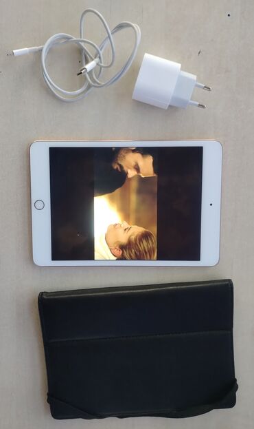 xarici sert disk: Apple iPad mini (qızıl/rose gold) planşet dəsti Komplekt: - iPad mini