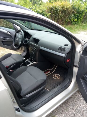 Digər Avtomobillər: Maşının zavod nə qoyubsa hamısı işləkdi, avtopilotda həmçinin, dörd — 2