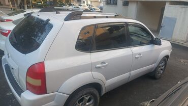 Hyundai: Hyundai Tucson: 0.2 l | 2008 il Krossover — 4