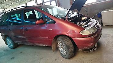 Унаа сатуу: Volkswagen Sharan: 1999 г., 1.8 л, Кол менен иштөөчү, Бензин, Вэн/Минивэн — 1