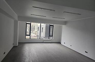 open space: Аренда офисов, 80 м², В жилом комплексе, С отдельным входом, С отдельным сан узлом — 1