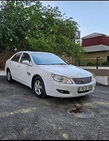 byd satisi: BYD F6 sedan - Kuzov: 4 qapılı sedan, ağ rəng, aerodinamik xətlər — 4
