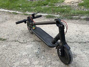 Elektrikli samokatlar: Elektrik skuter – qara rəng - Şəhər içi rahat hərəkət üçün yığcam — 17