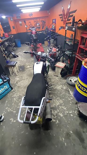 sukanlar: Moped/motosiklet barter edilir – tək silindrli benzin mühərriki — 3
