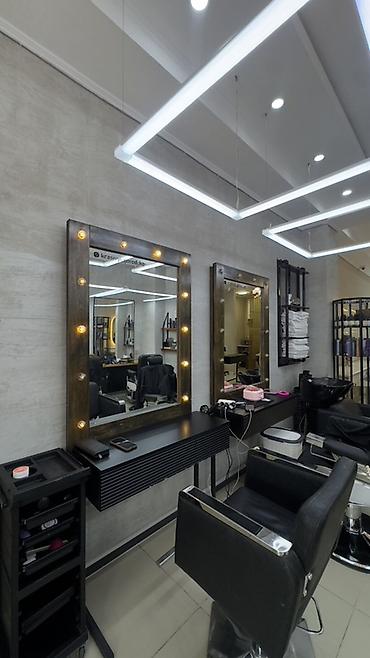 Шкафы для салонов: Продается оборудование для барбершопа Вся мебель сделана из — 1