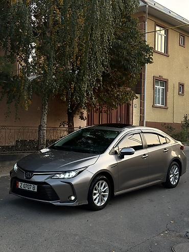 prado 78: Toyota Corolla: 2020 г., Гибрид, Седан — 2