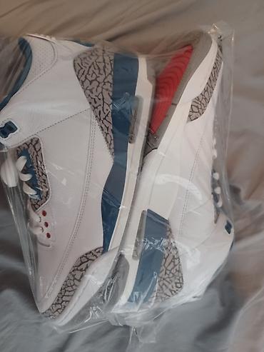 bas ortusu: Məhsul: Air Jordan 3 Retro “True Blue” kişinin krossovkası - Rəng — 1