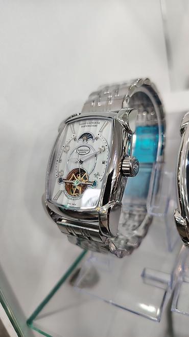 Aksesuarlar: Parmigiani Fleurier – Tonneau formalı, mexaniki, Swiss Made kişi saatı — 5