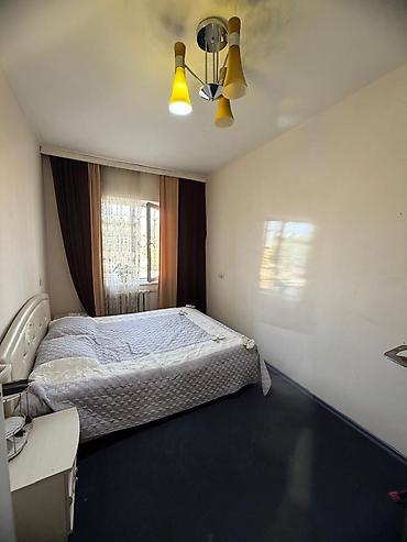 elite hause: 3 комнаты, 58 м², Ошский мкр., 106 серия, 2 этаж, Старый ремонт — 3