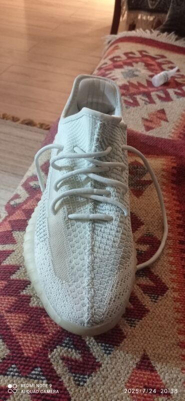обувь изи: Мужские кроссовки, 47, Adidas Originals, Новый